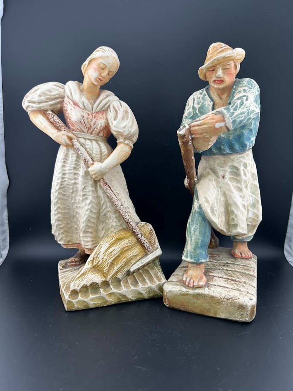 Vintage Italian Chalkware Ceramic Peasant Harvester Figurines Set Wood Look 10"